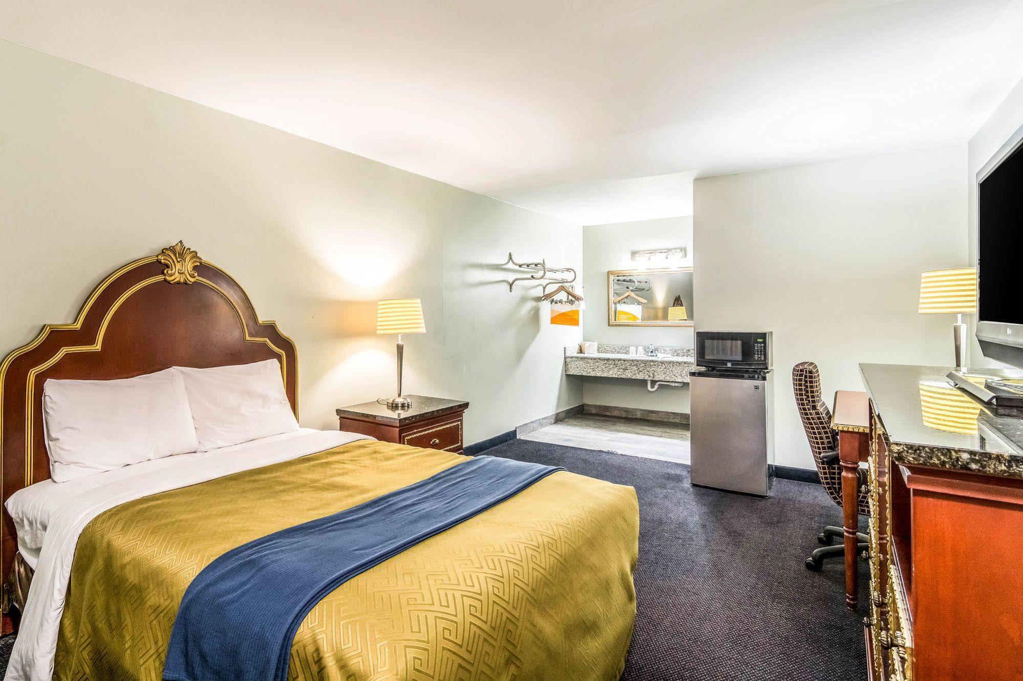 Rodeway Inn Portage Eksteriør bilde